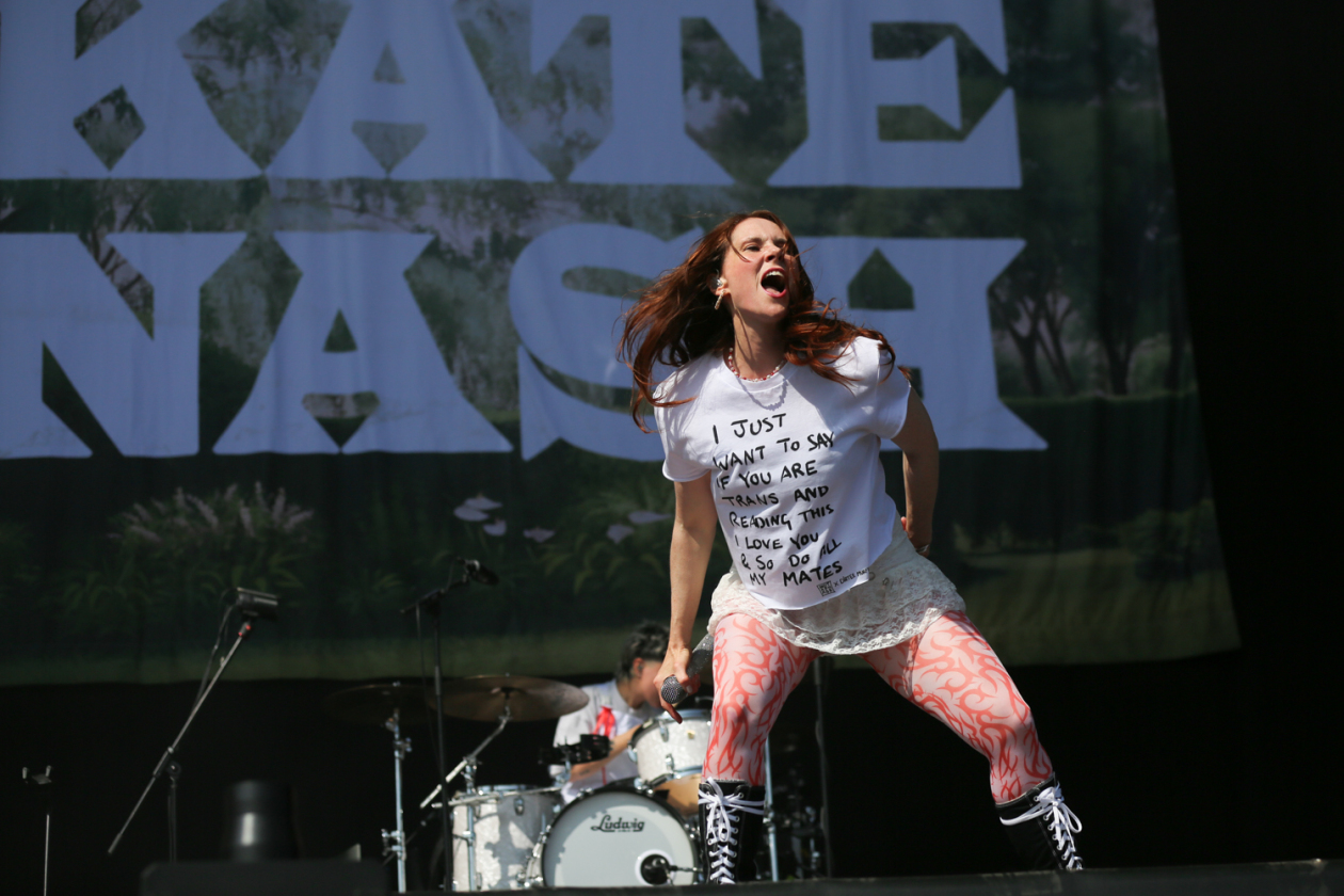 Sonne satt in Scheeßel: Rise Against, Electric Callboy, Biffy Clyro, Olli Schulz, The Prodigy, Hot Water Music u.a. – Kate Nash.
