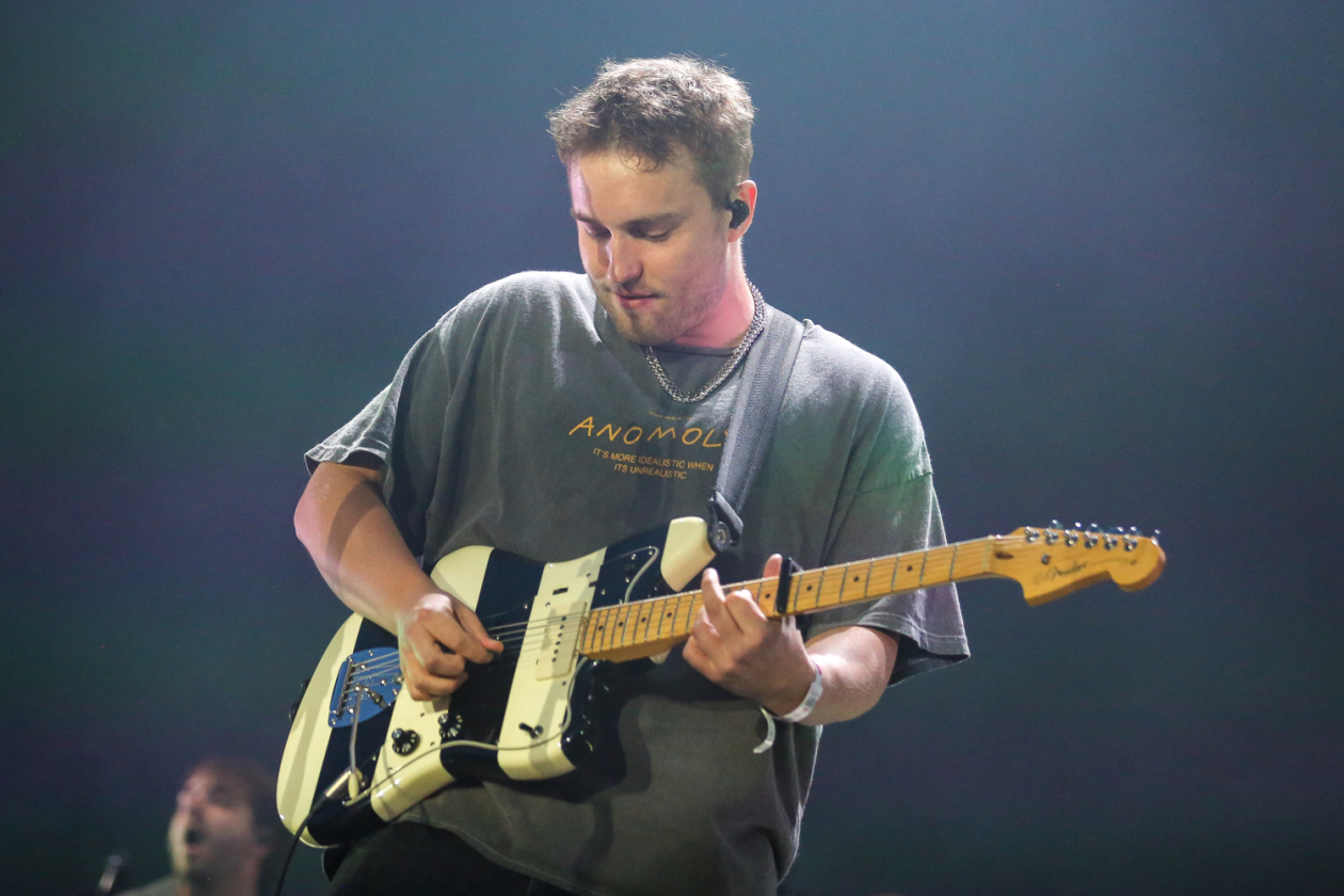 Sonne satt in Scheeßel: Rise Against, Electric Callboy, Biffy Clyro, Olli Schulz, The Prodigy, Hot Water Music u.a. – Sam Fender.