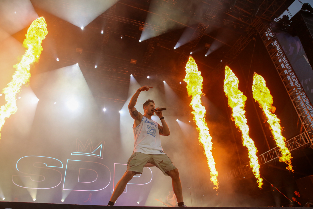 Sonne satt in Scheeßel: Rise Against, Electric Callboy, Biffy Clyro, Olli Schulz, The Prodigy, Hot Water Music u.a. – SDP.