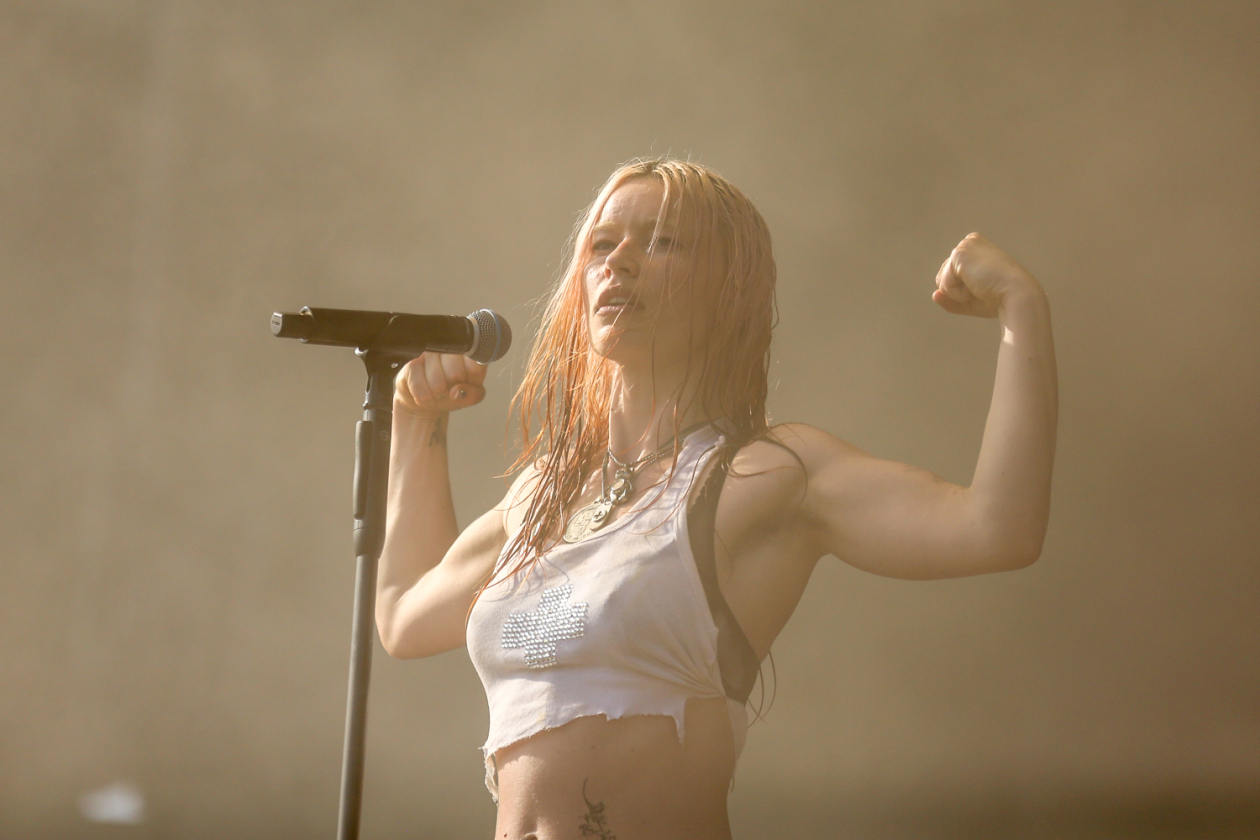 Sonne satt in Scheeßel: Rise Against, Electric Callboy, Biffy Clyro, Olli Schulz, The Prodigy, Hot Water Music u.a. – Wet Leg.