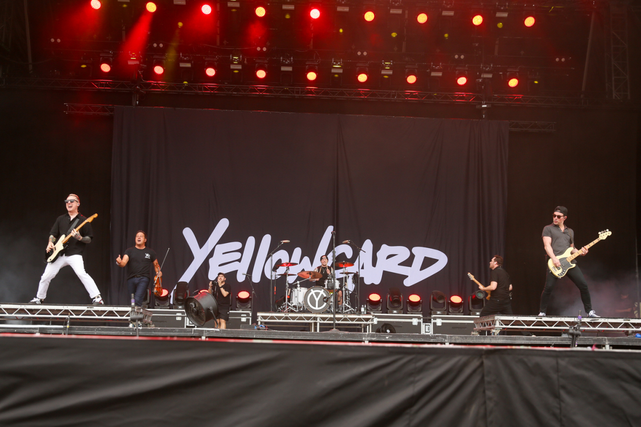 Sonne satt in Scheeßel: Rise Against, Electric Callboy, Biffy Clyro, Olli Schulz, The Prodigy, Hot Water Music u.a. – Yellowcard.