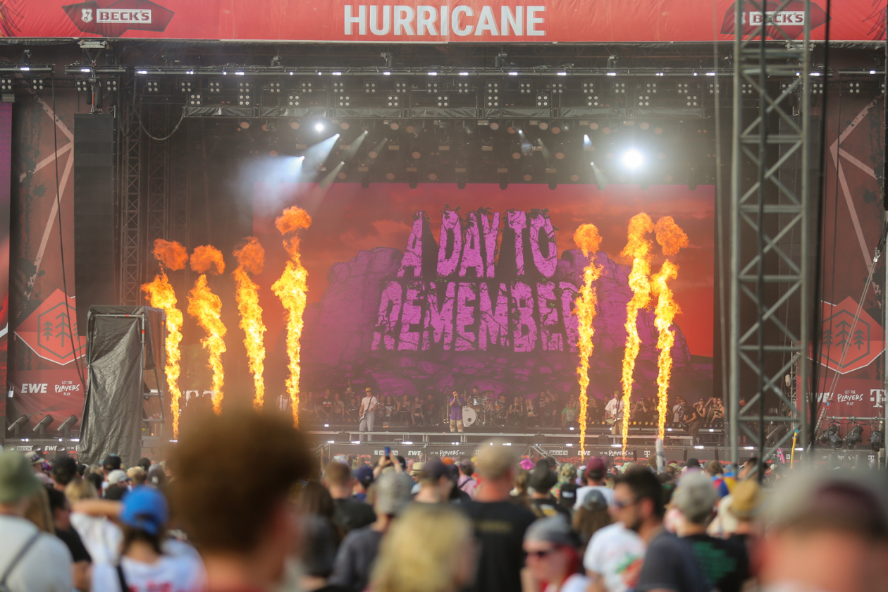 Sommer über dem Eichenring: Twenty One Pilots, Kraftklub, Billy Talent The Offspring, Donots, Yungblud, Nothing But Thieves u.v.a. feiern mit fast 80.000 Fans. – A Day To Remember.
