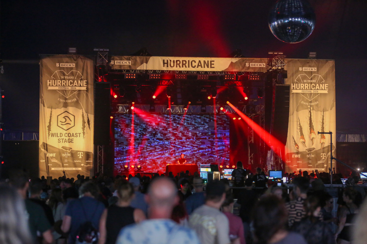 Sommer über dem Eichenring: Twenty One Pilots, Kraftklub, Billy Talent The Offspring, Donots, Yungblud, Nothing But Thieves u.v.a. feiern mit fast 80.000 Fans. – Boys Noize.