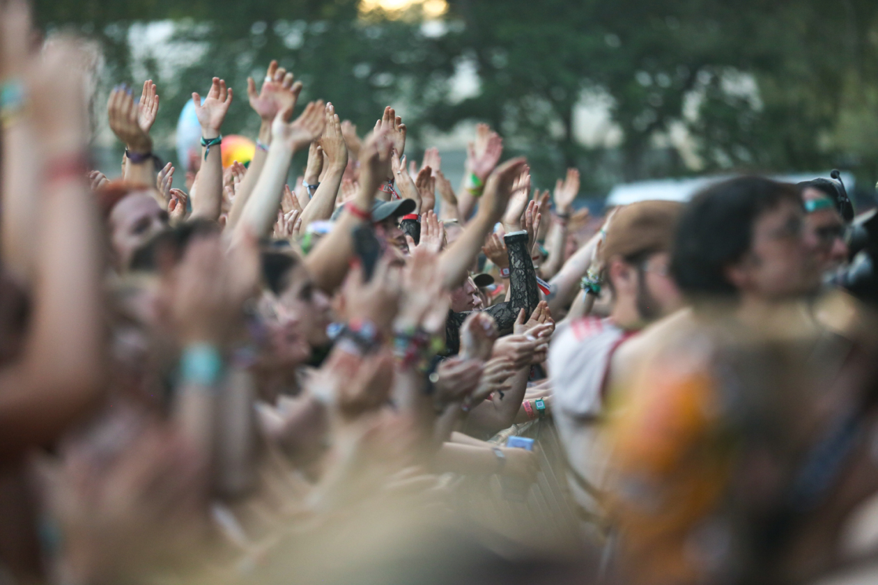 Sommer über dem Eichenring: Twenty One Pilots, Kraftklub, Billy Talent The Offspring, Donots, Yungblud, Nothing But Thieves u.v.a. feiern mit fast 80.000 Fans. – Erste Reihe.
