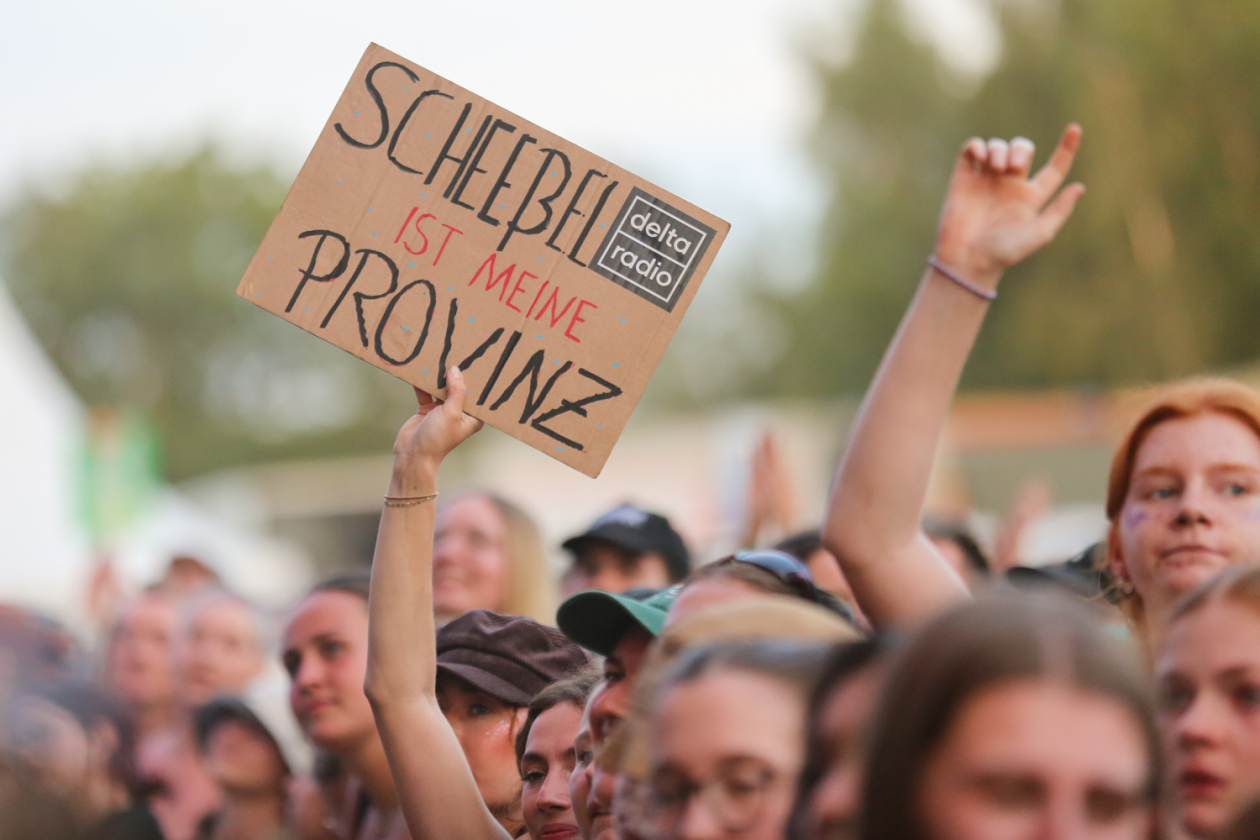 Sommer über dem Eichenring: Twenty One Pilots, Kraftklub, Billy Talent The Offspring, Donots, Yungblud, Nothing But Thieves u.v.a. feiern mit fast 80.000 Fans. – Der Name ist Programm.