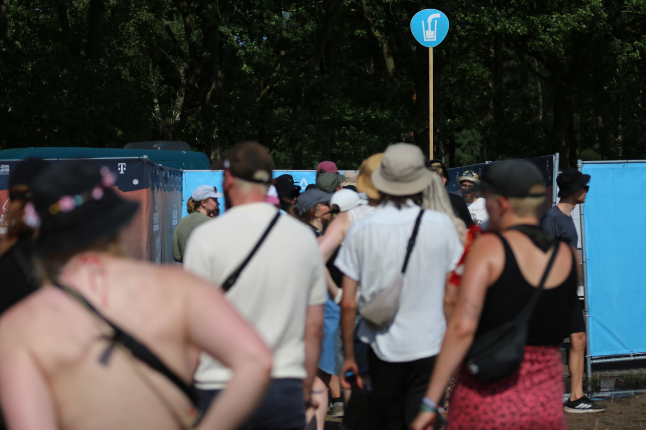 Sommer über dem Eichenring: Twenty One Pilots, Kraftklub, Billy Talent The Offspring, Donots, Yungblud, Nothing But Thieves u.v.a. feiern mit fast 80.000 Fans. – Wasser ist Leben. 
