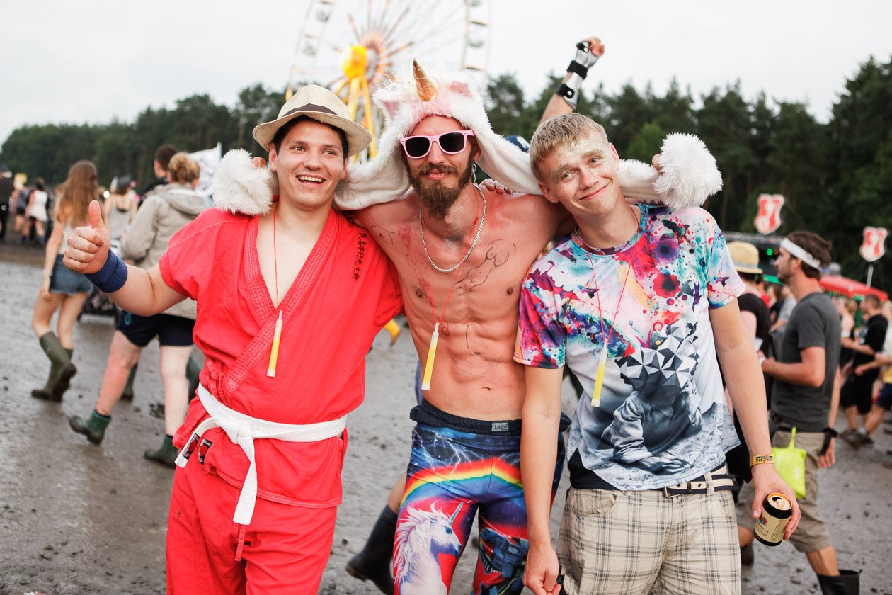 Alle Fotos zum Open-Air in Scheeßel. – ... läuft das.