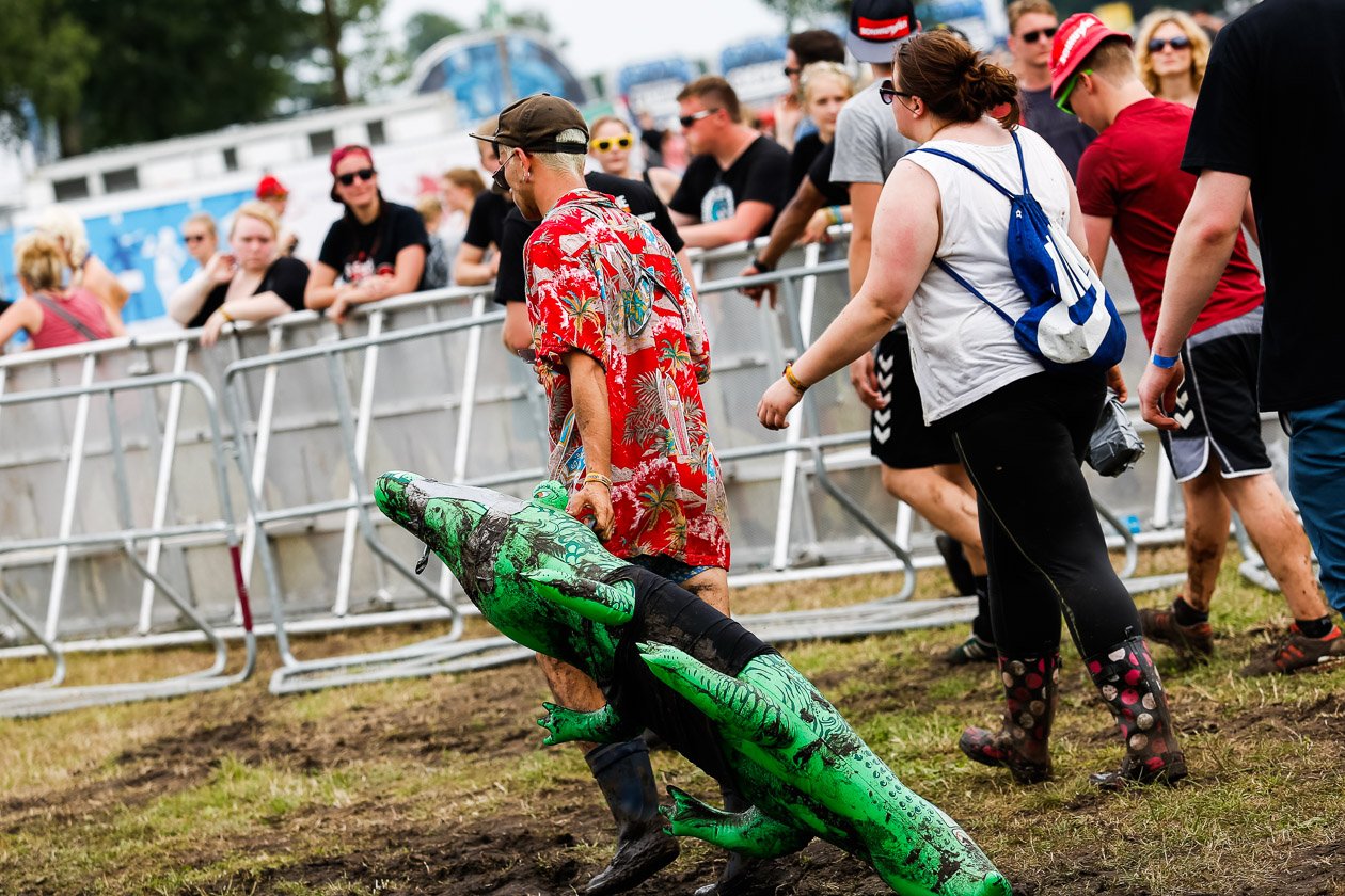 Alle Fotos zum Open-Air in Scheeßel. – Das wird er noch brauchen ....