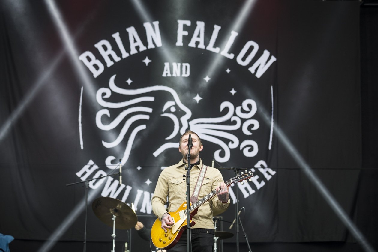 Arcade Fire, Kraftklub, Marteria, Broilers, Billy Talent, Biffy Clyro u.v.a bei einem der größten deutschen Festivals. – Brian Fallon & The Howling Weather.