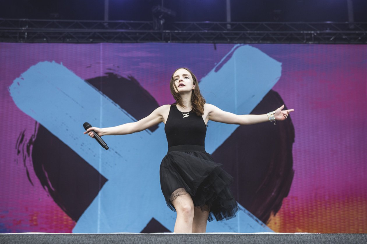 Arcade Fire, Kraftklub, Marteria, Broilers, Billy Talent, Biffy Clyro u.v.a bei einem der größten deutschen Festivals. – Chvrches.