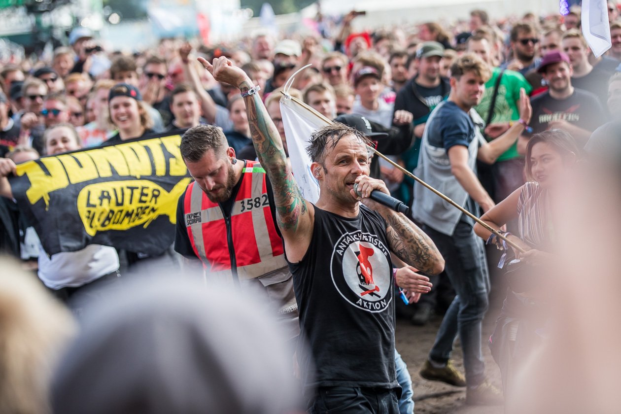 Arcade Fire, Kraftklub, Marteria, Broilers, Billy Talent, Biffy Clyro u.v.a bei einem der größten deutschen Festivals. – Donots.