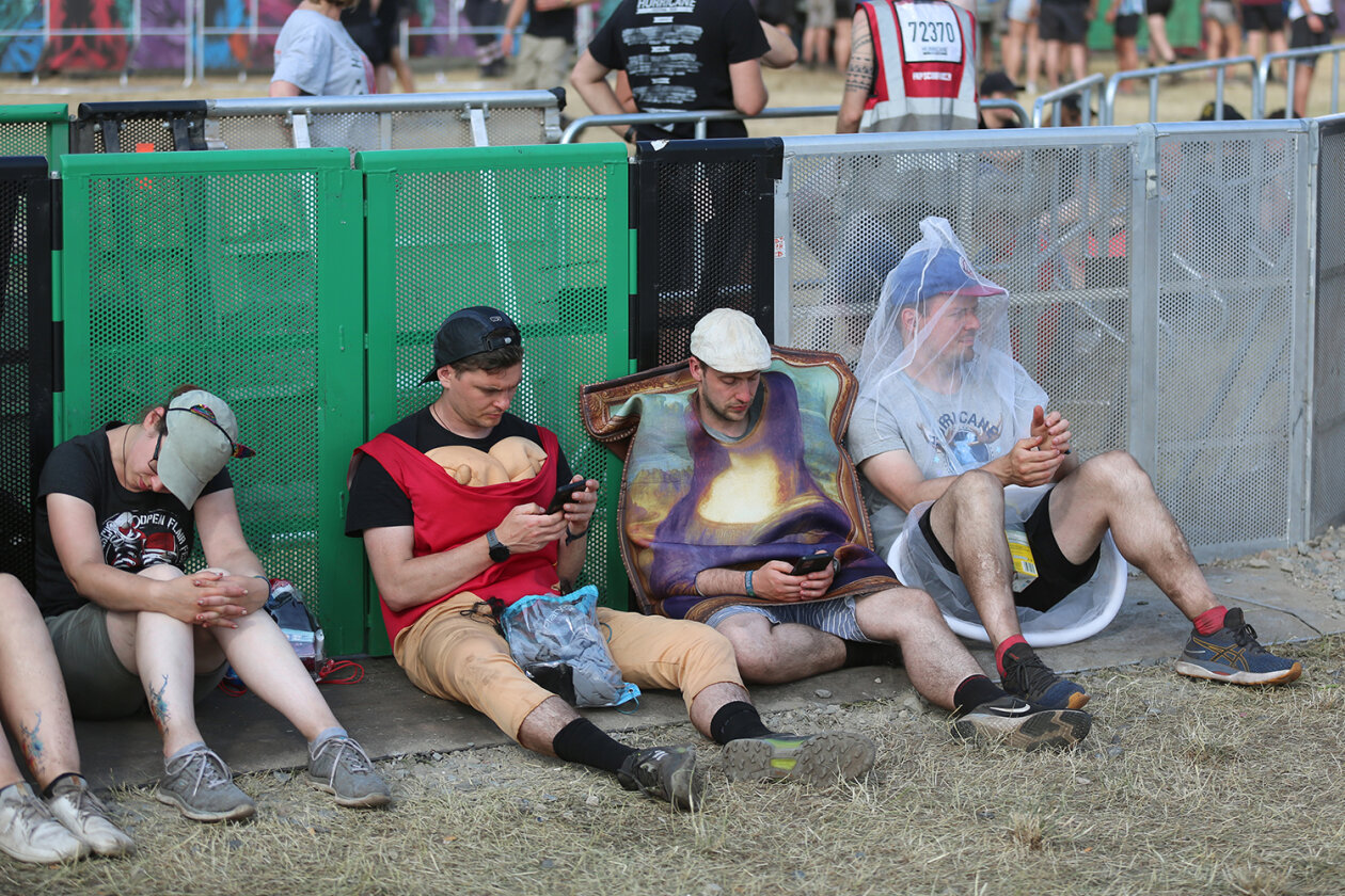 Willkommene Auszeit: 78.000 Fans feiern auf dem Eichenring. – Schaffenspause.