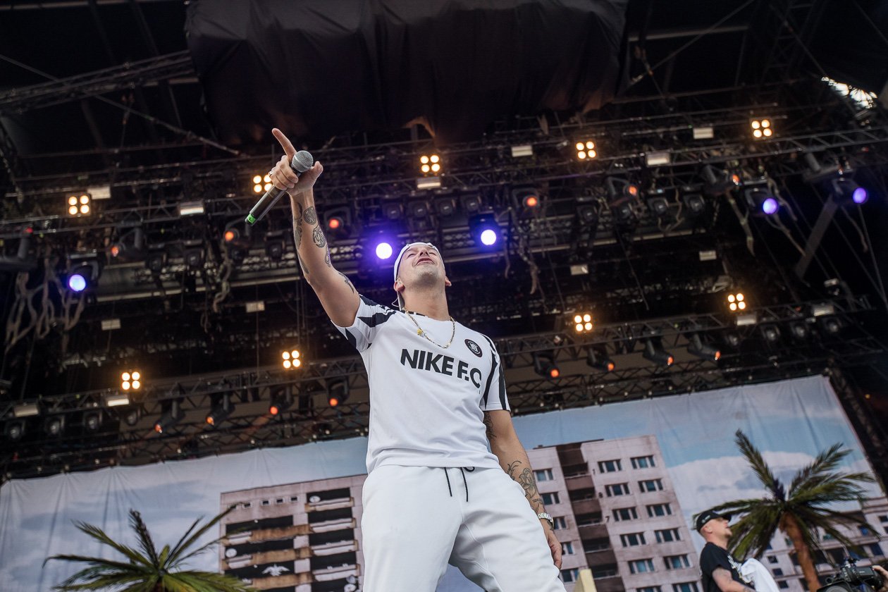 Casper, SXTN, Kraftwerk, Liam Gallagher, K.I.Z., David Guetta, The Weeknd etc. live im Berliner Olympiapark. – Raf Camora.