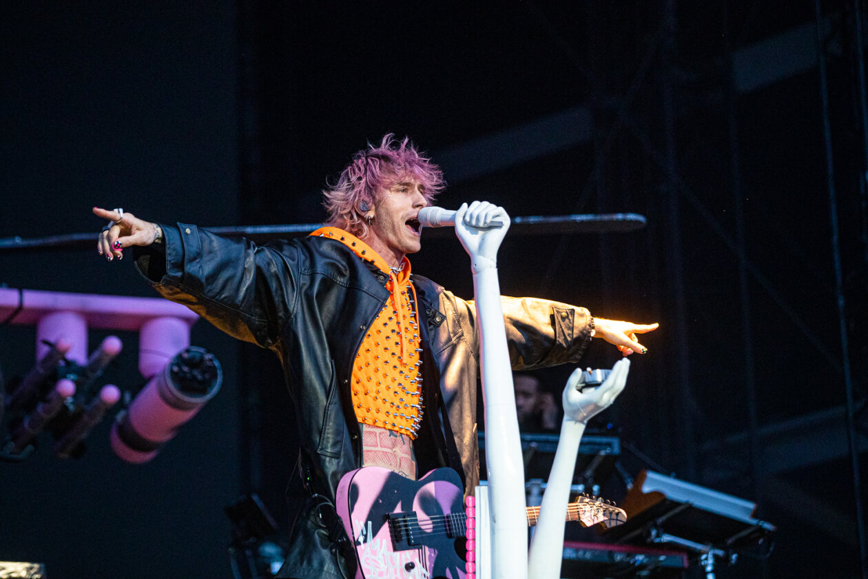 Machine Gun Kelly.