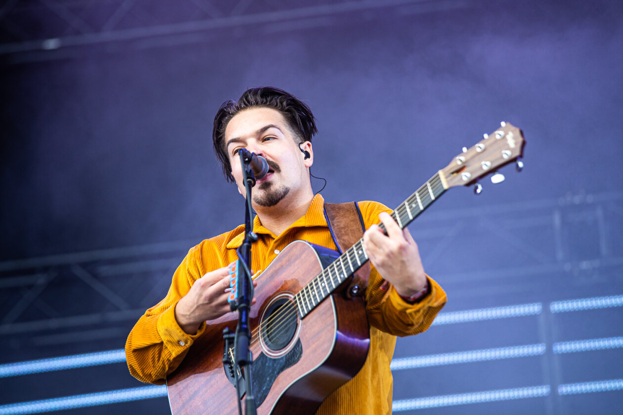 Milky Chance.
