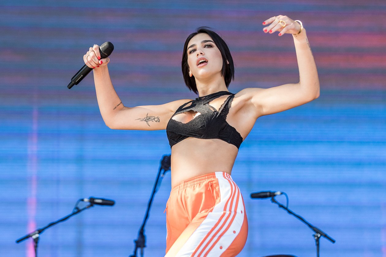 Casper, SXTN, Kraftwerk, Liam Gallagher, K.I.Z., David Guetta, The Weeknd etc. live im Berliner Olympiapark. – Ladies and gentlemen: Miss Dua Lipa.