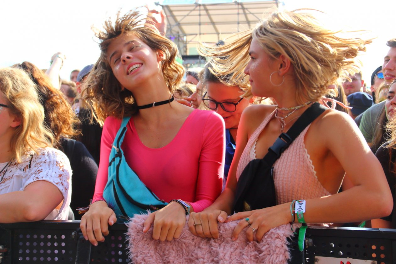 Fotos von Cro, Marteria, The XX Beatsteaks, AnnenMayKantereit, Wanda, LGoony u.a. – Schütteln zu Metronomy.