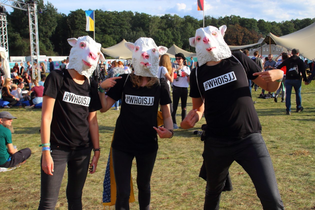 Fotos von Cro, Marteria, The XX Beatsteaks, AnnenMayKantereit, Wanda, LGoony u.a. – #whoisjj?