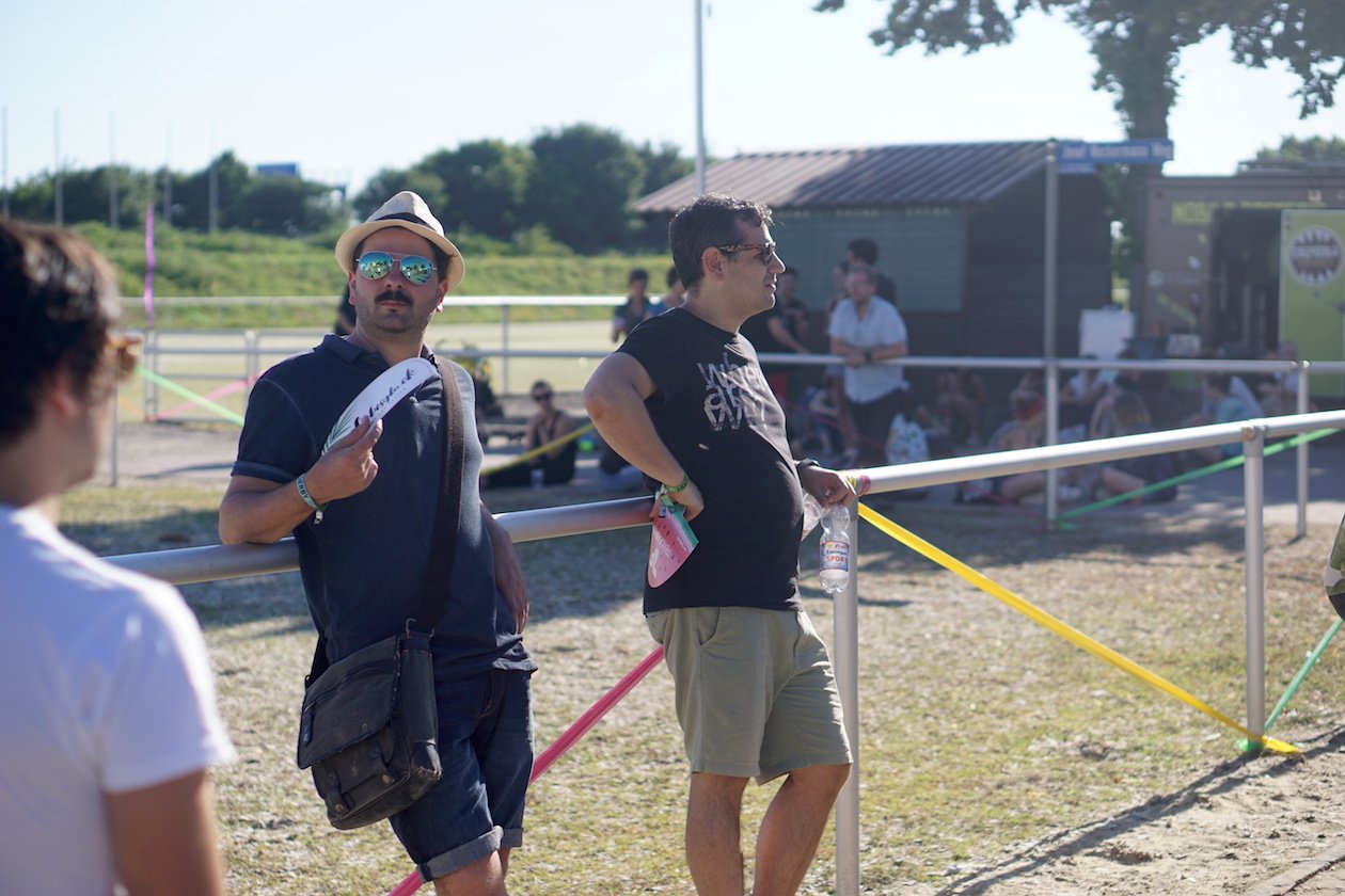 Alle Fotos zum kleinen aber feinen Festivalhighlight im Südenwesten. – Glühende Hitze. 