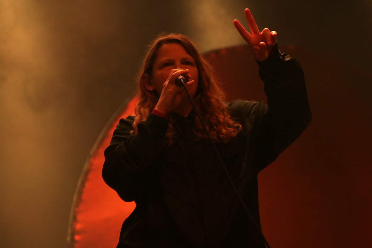 Zum vorerst letzten Mal öffnete das sympathische Festival im Südwesten Deutschlands seine Tore: Bilder zur 9. Auflage. – Gib mir zwei davon! Kate Tempest.