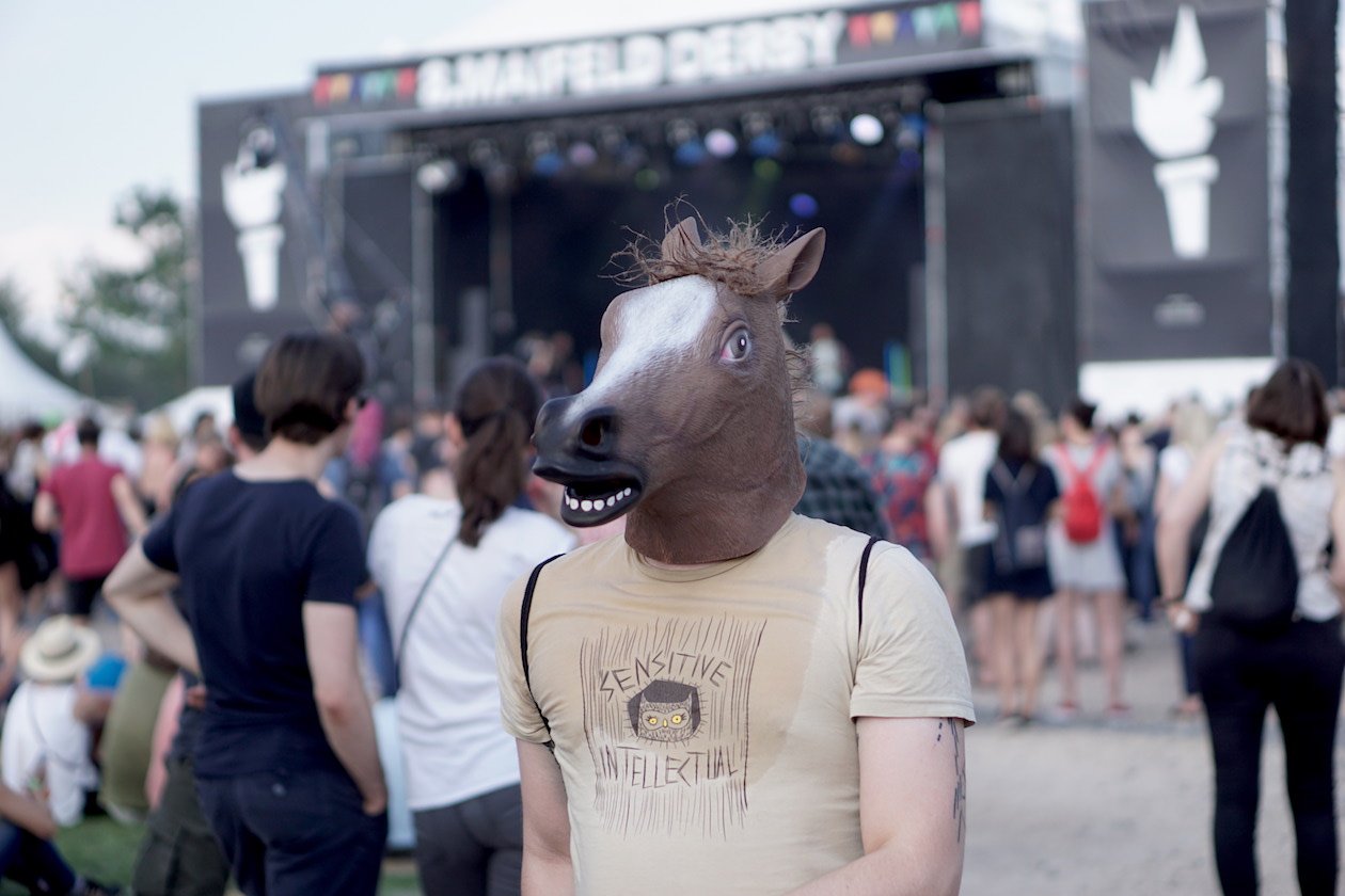 Gut 15.000 Besucher kamen zur achten Festivalauflage auf das Mannheimer Maimarktgelände. – Das inoffizielle Festival-Maskottchen. 