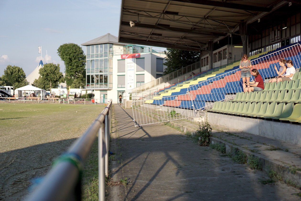 Gut 15.000 Besucher kamen zur achten Festivalauflage auf das Mannheimer Maimarktgelände. – Das Reitstadion. 