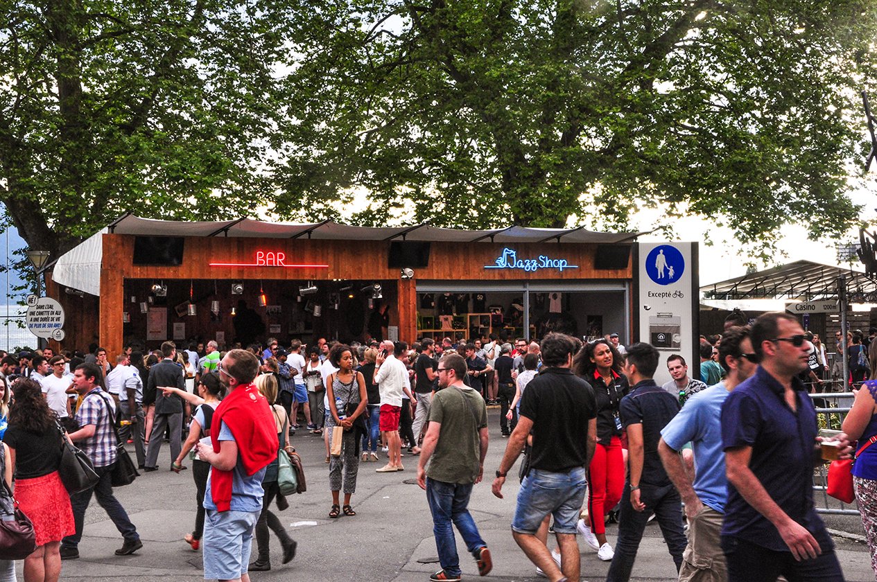 Fotos von Mogwai, Sigur Rós und viele Impressionen vom Montreux Jazz Festival 2016. – Zudem gibt es täglich eine Handvoll Gratiskonzerte.