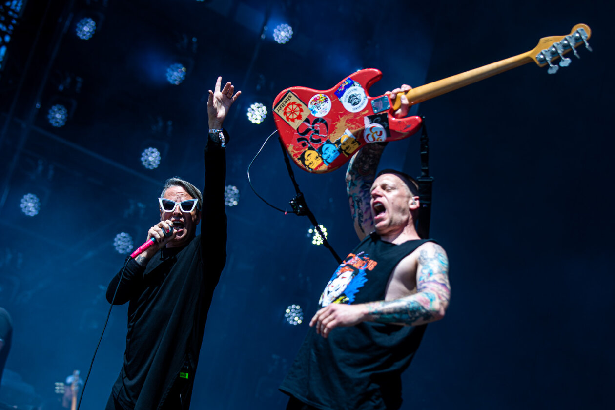 Blendende Aussichten: Foo Fighters, Die Toten Hosen, Kings Of Leon, Meshuggah, Apache 207, Architects u.v.a. rocken - und das Wetter spielt mit. – Boysetsfire.
