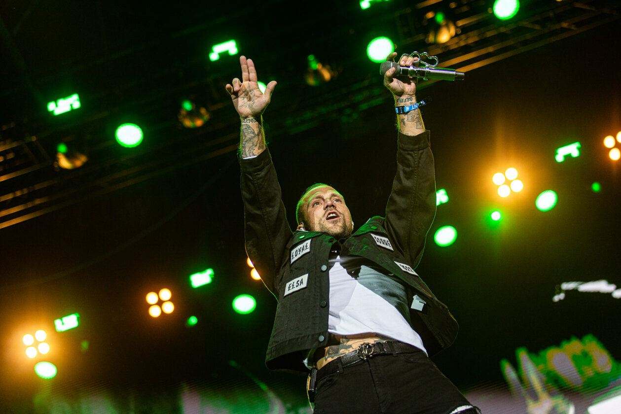 Blendende Aussichten: Foo Fighters, Die Toten Hosen, Kings Of Leon, Meshuggah, Apache 207, Architects u.v.a. rocken - und das Wetter spielt mit. – Kontra K.
