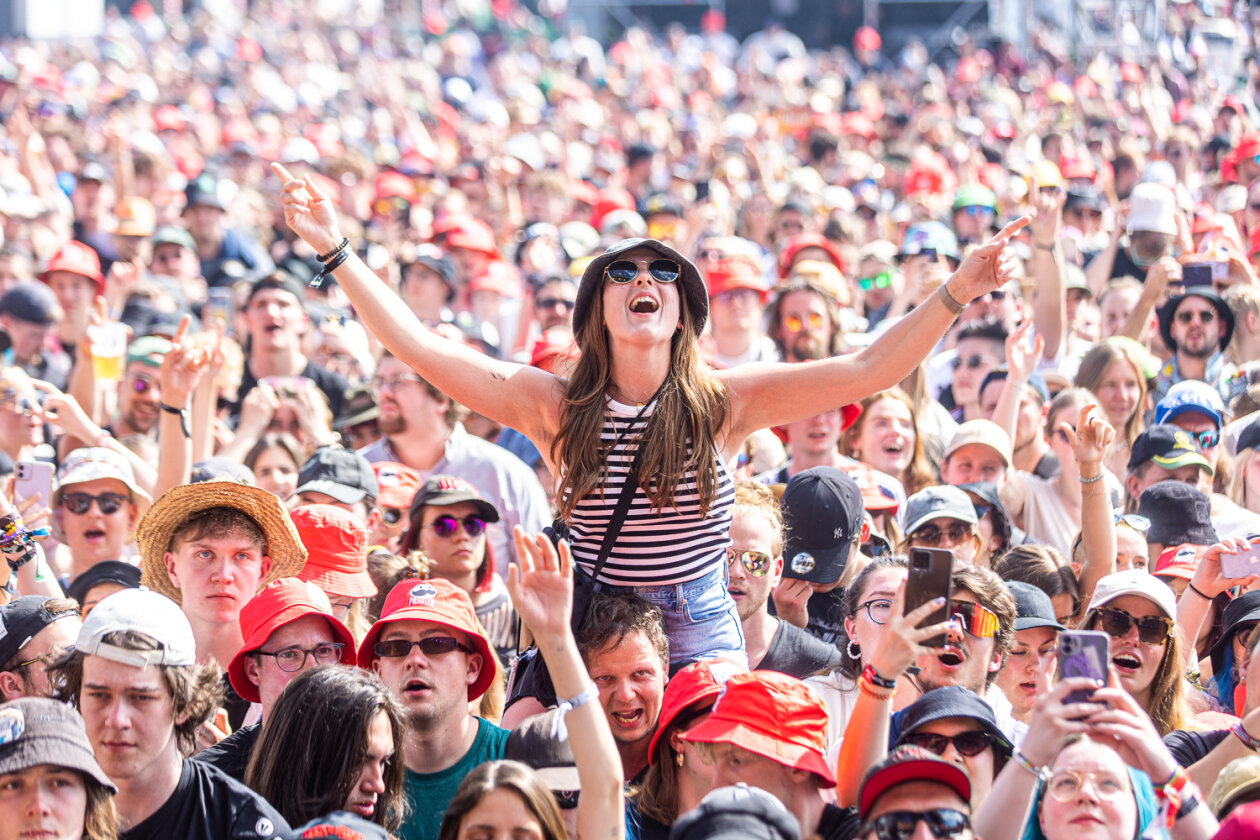 Blendende Aussichten: Foo Fighters, Die Toten Hosen, Kings Of Leon, Meshuggah, Apache 207, Architects u.v.a. rocken - und das Wetter spielt mit. – Sonnenfan? Das perfekte Wochenende.