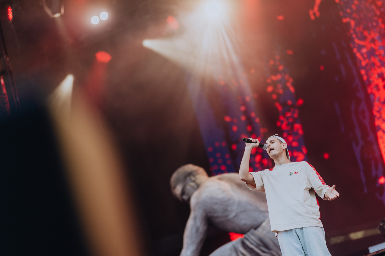 90.000 Fans und das Gelände ist brechend voll:  Volbeat, Electric Callboy, Papa Roach, Marteria, Within Temptation, Mastodon u.v.a. – Landmvrks.