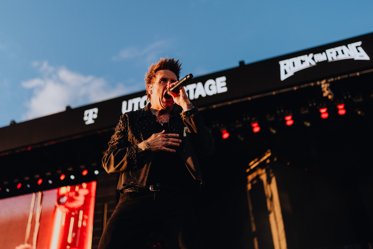 90.000 Fans und das Gelände ist brechend voll:  Volbeat, Electric Callboy, Papa Roach, Marteria, Within Temptation, Mastodon u.v.a. – Papa Roach.