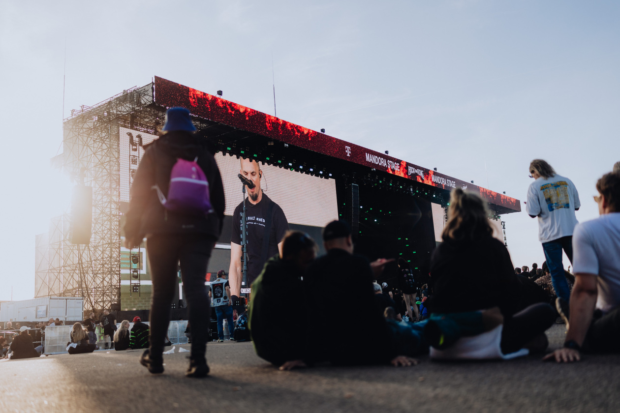 90.000 Fans und das Gelände ist brechend voll:  Volbeat, Electric Callboy, Papa Roach, Marteria, Within Temptation, Mastodon u.v.a. – Was ein Wetterchen!