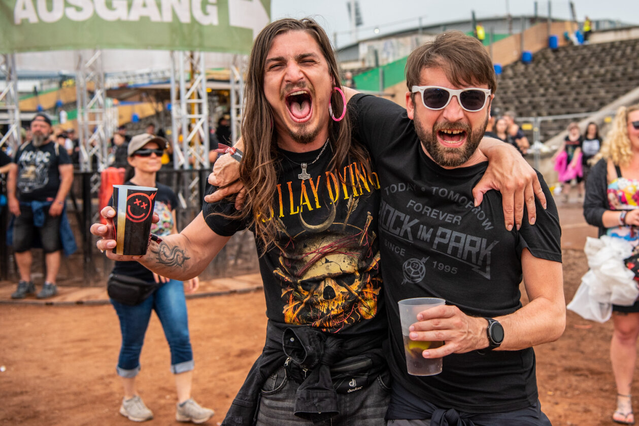 Endlich wieder! 75.000 Fans rockten mit Beatsteaks, Mastodon, Weezer, Bullet For My Valentine, Måneskin - und natürlich Scooter. – Gib ihm!