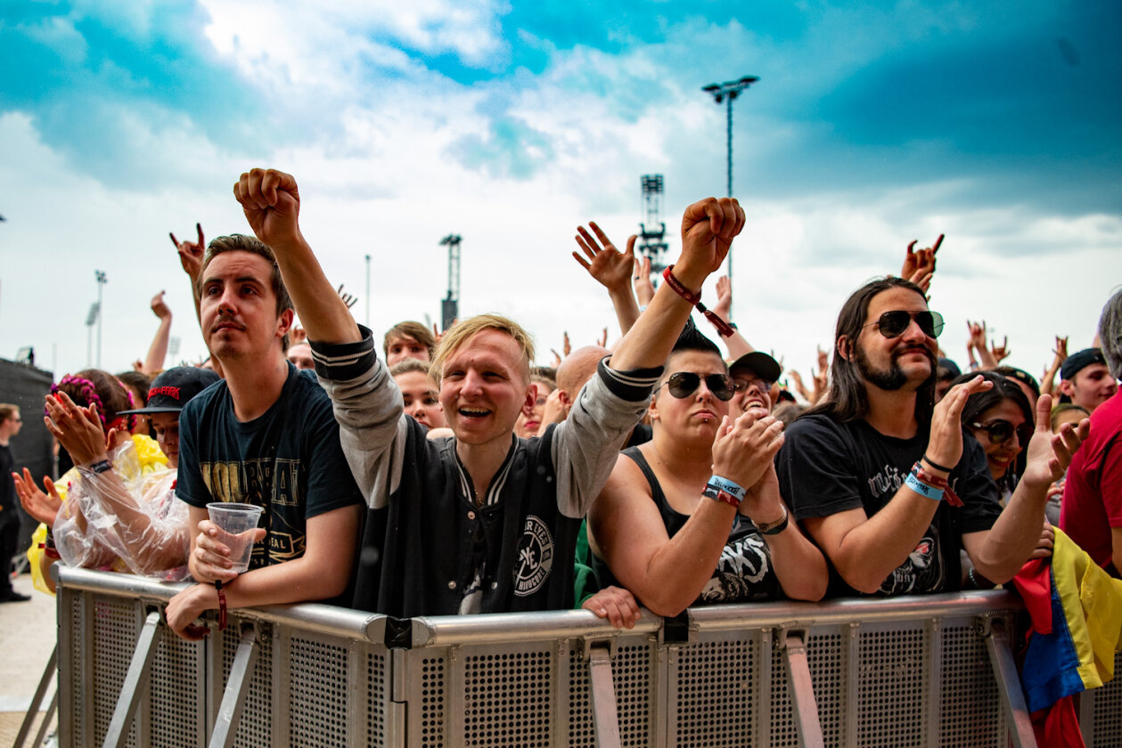 Endlich wieder! 75.000 Fans rockten mit Beatsteaks, Mastodon, Weezer, Bullet For My Valentine, Måneskin - und natürlich Scooter. – Vorne an der Bühne.