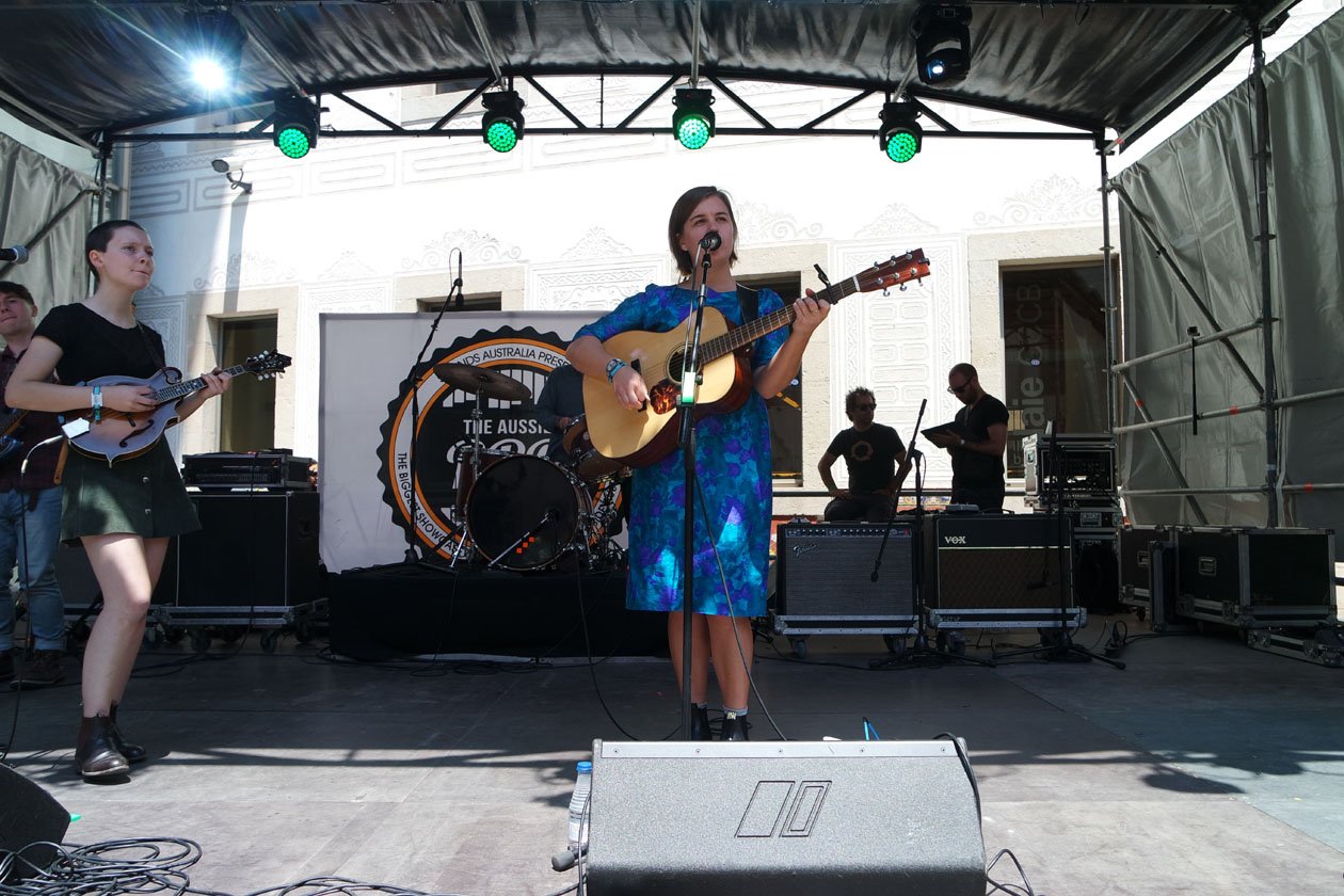 Aktuelle Fotos vom Festival in Barcelona – Folkpop-Geheimtipp Oh Pep!