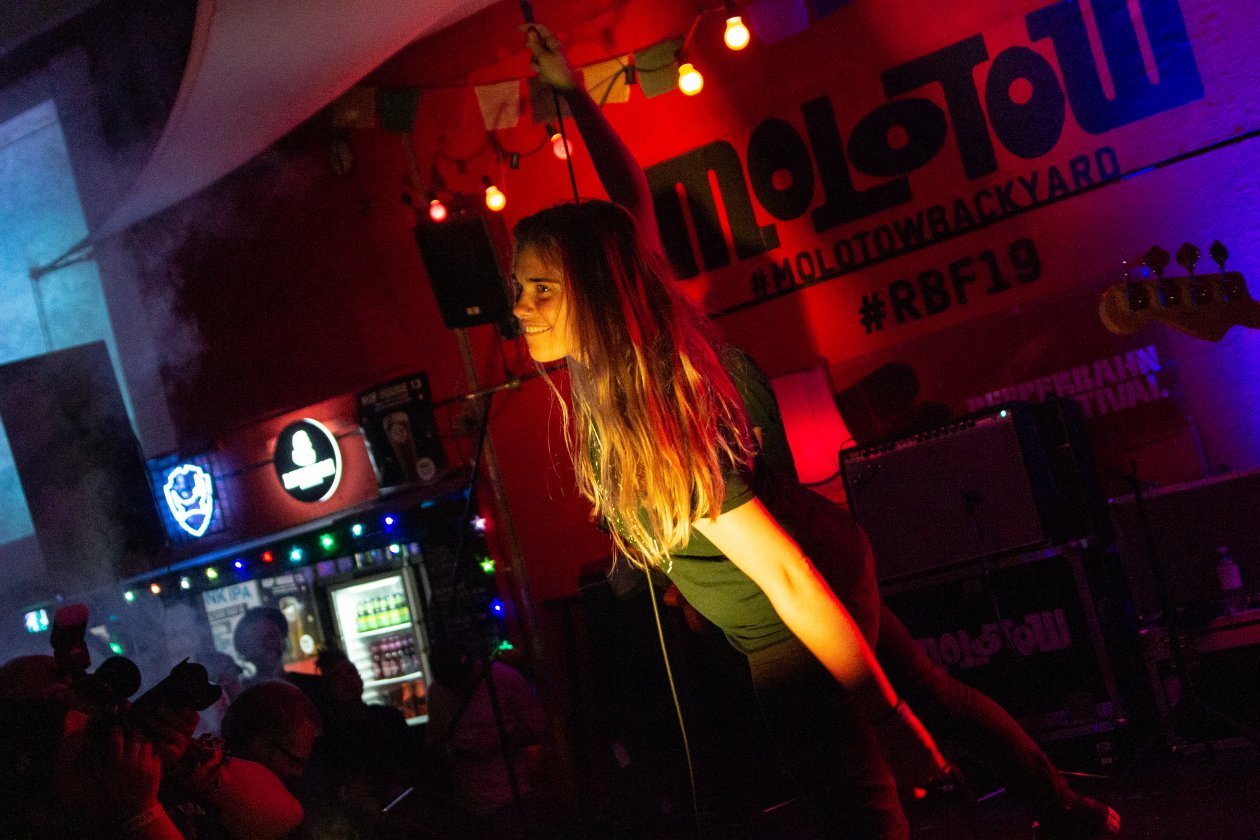 Die Bilder zum Reeperbahn Festival 2019, u.a. mit Sleaford Mods, Lydmor und Press Club. – Press Club.