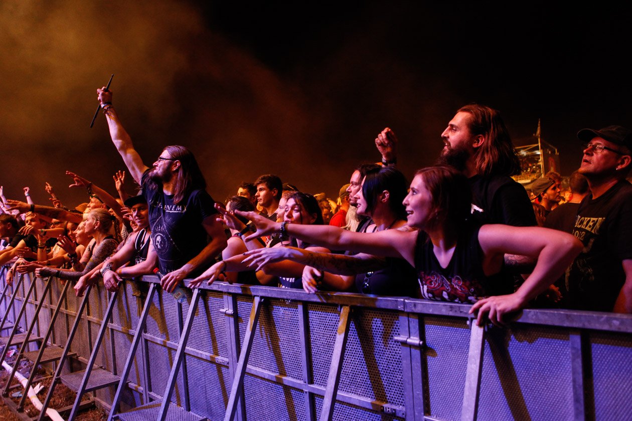 Fast 10.000 Besucher kamen am Wochenende nach Sulingen, um Airbourne, Limp Bizkit oder die Kassierer zu sehen. – Publikum