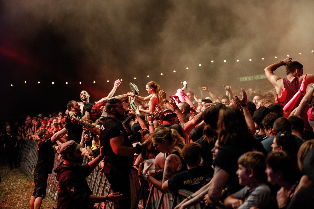 Fast 10.000 Besucher kamen am Wochenende nach Sulingen, um Airbourne, Limp Bizkit oder die Kassierer zu sehen. – Publikum