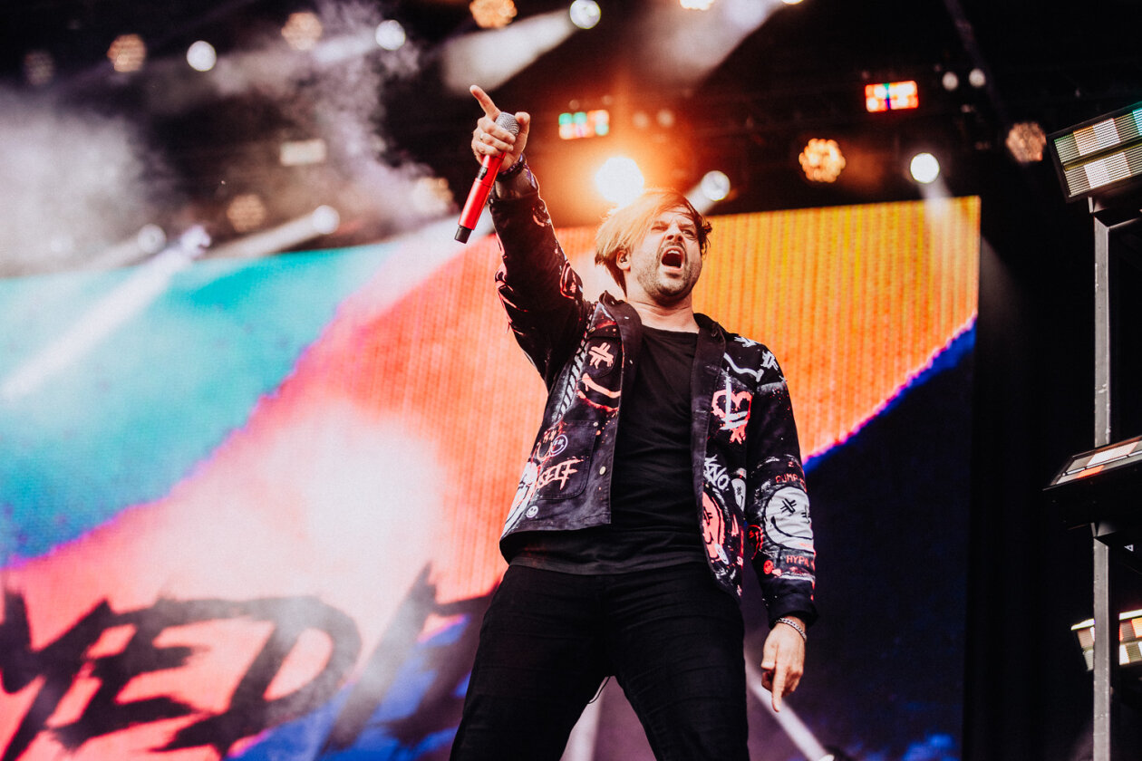 Rock am Ring läuft: Die Ärzte, Queens Of The Stone Age, Green Day, Kerry King u.v.a. schlagen auf. – Electric Callboy.