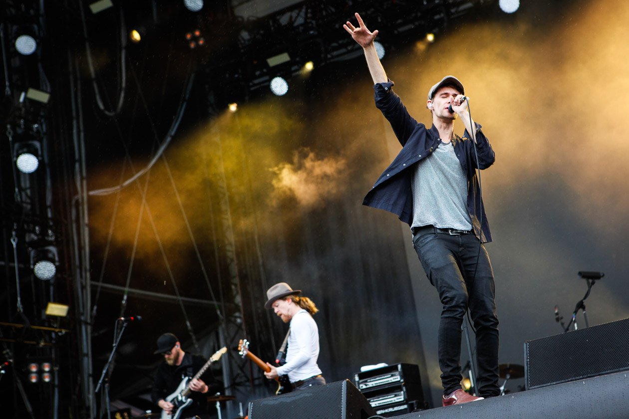 Die Bildergalerie zu Deutschlands größter Rocksause. – Walking On Cars.