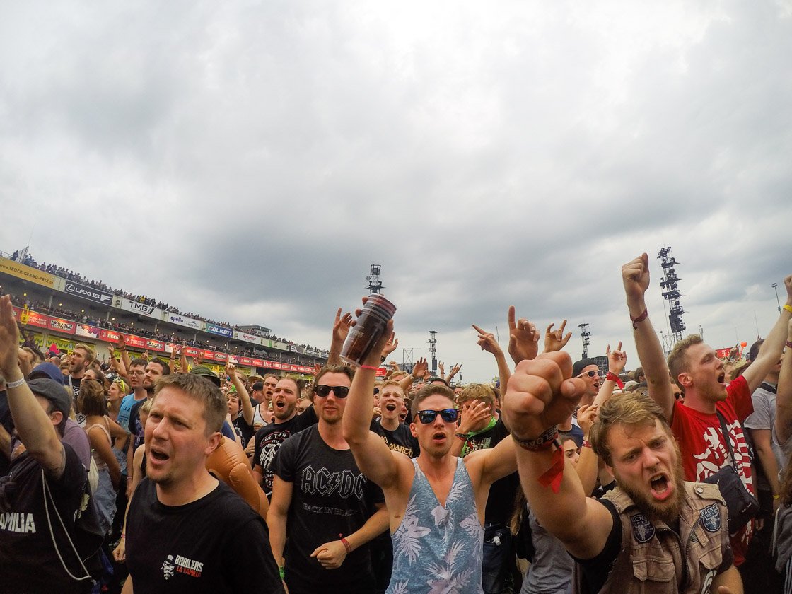 Zurück auf dem Nürburgring: Die Bilder von Deutschlands größtem Festival! – Die Broilers durften noch mal ran ...