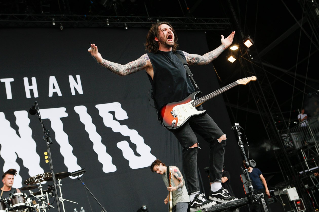 Zurück auf dem Nürburgring: Die Bilder von Deutschlands größtem Festival! – Lower Than Atlantis eröffnen die Volcano Stage!