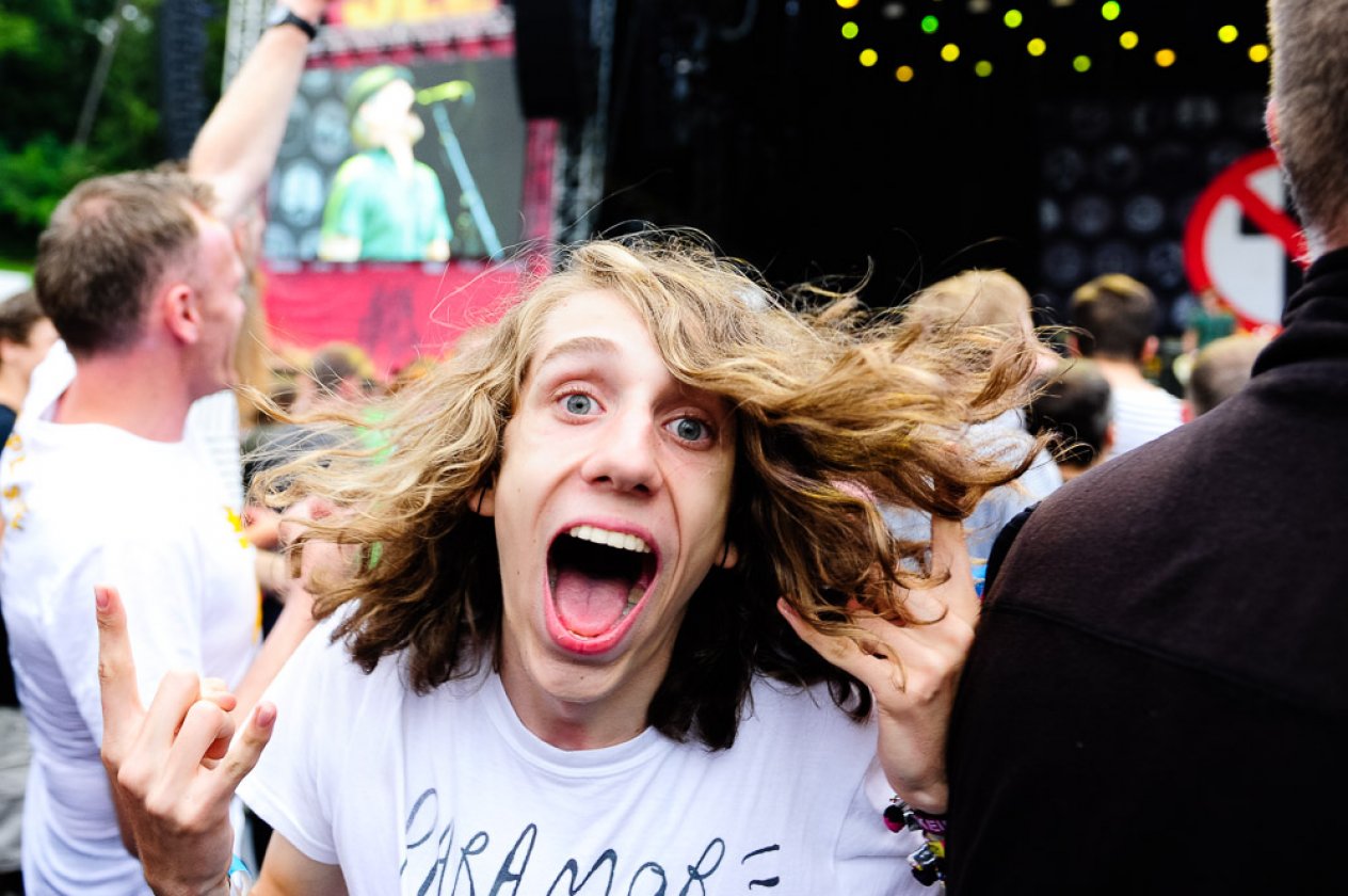 Muse, The Libertines, Bad Religion u.a. gratulieren zum Festivaljubiläum im Bodenseestadion. – ... jung ...