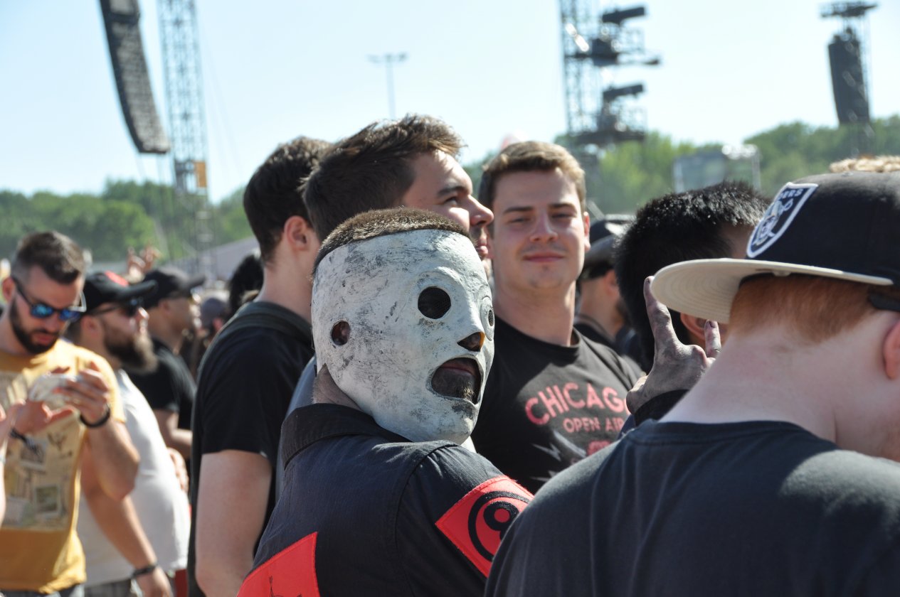Gute Stimmung und tolles Wetter bei Tool, Slipknot, Die Ärzte etc. beim RaR-Schwesterfestival auf dem Zeppelinfeld nahe Nürnberg. – Aber auch klar ...