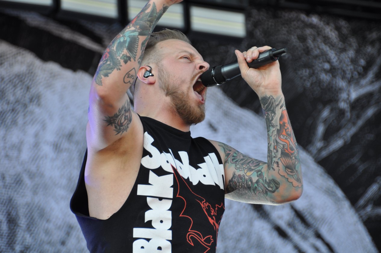 Gute Stimmung und tolles Wetter bei Tool, Slipknot, Die Ärzte etc. beim RaR-Schwesterfestival auf dem Zeppelinfeld nahe Nürnberg. – Architects.