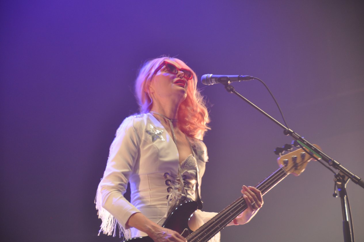 Gute Stimmung und tolles Wetter bei Tool, Slipknot, Die Ärzte etc. beim RaR-Schwesterfestival auf dem Zeppelinfeld nahe Nürnberg. – Eagles Of Death Metal.