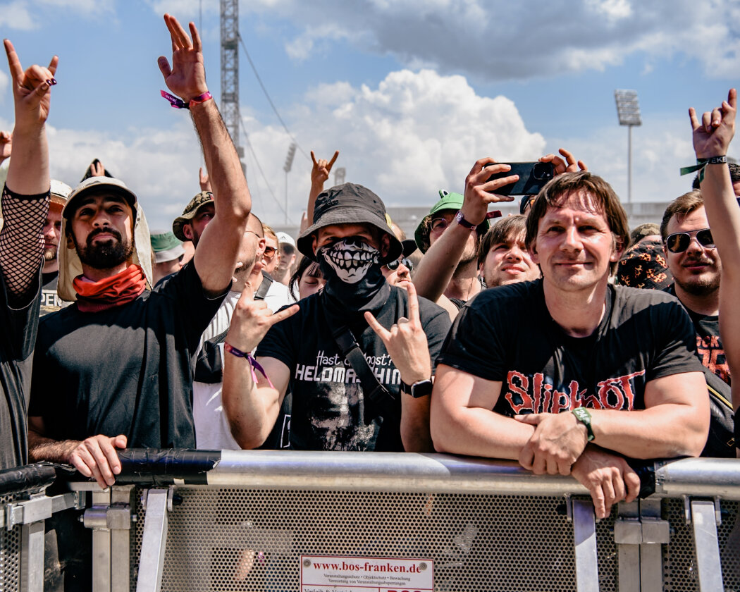 Nach dem Hochwasserdrama im Süden der Republik kehrt zum Glück die Sonne wieder zurück: Green Day, Billy Talent, Marsimoto u.v.a. in Nürnberg. – Heiter mit Aussicht auf Staubwolken.