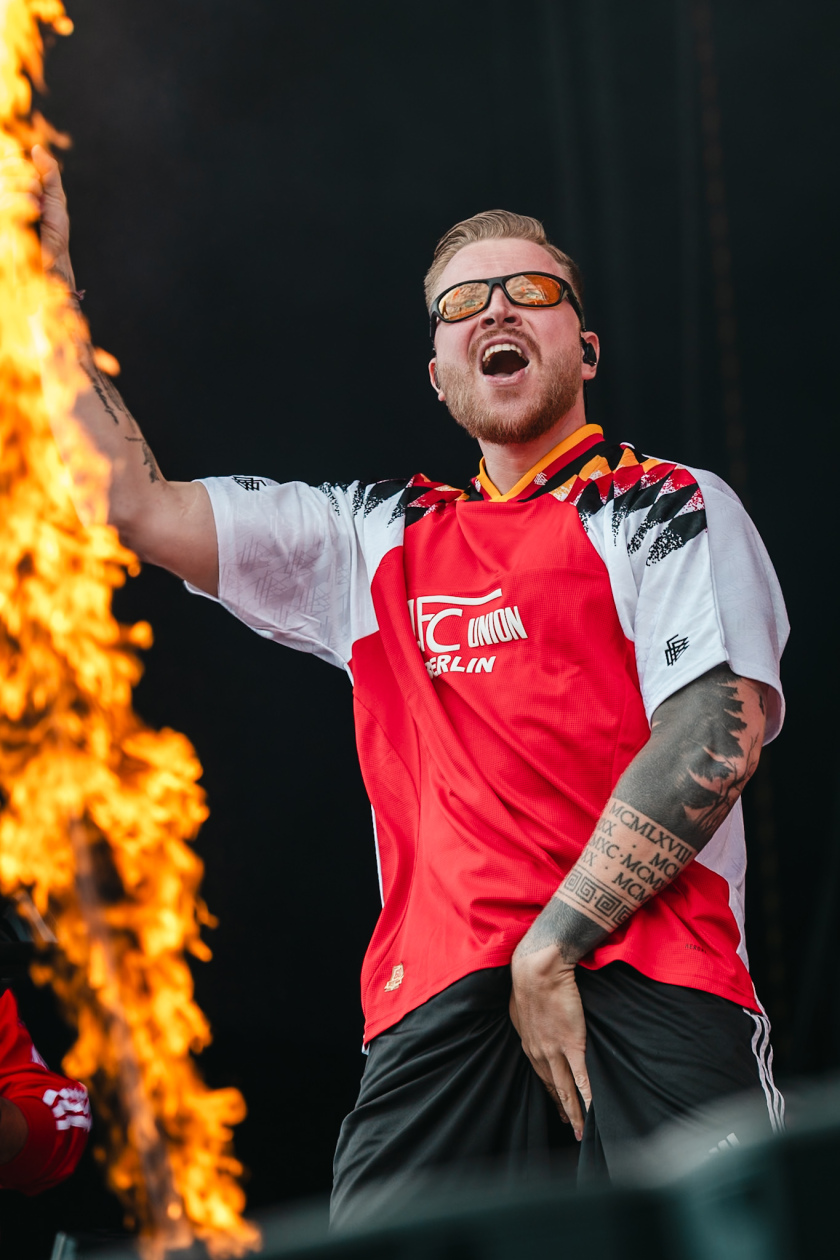Iron Maiden, Sabaton, Volbeat, The Offspring, Tom Morello, Finch, Bloodywood, Ice Nine Kills, Social Distortion etc. – Finch wie immer asozial.