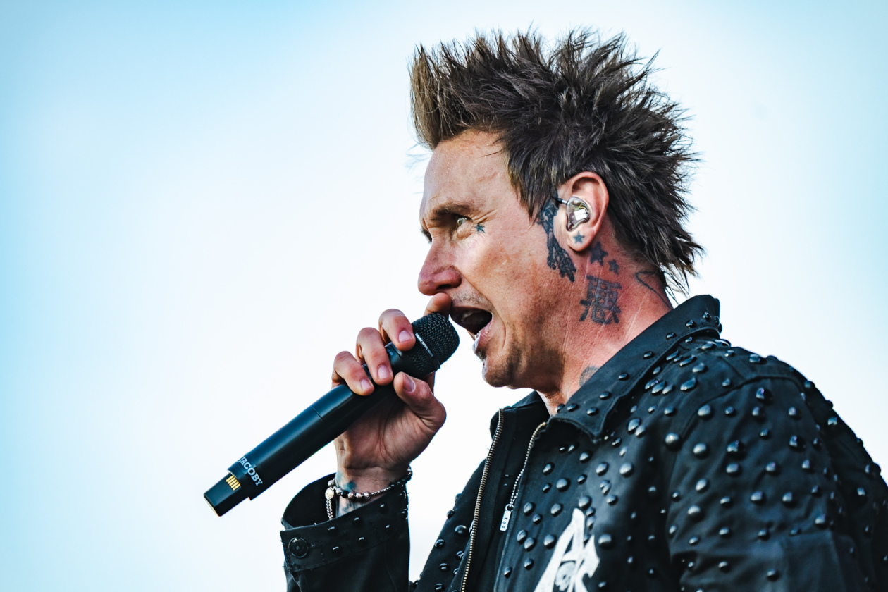 Iron Maiden, Sabaton, Volbeat, The Offspring, Tom Morello, Finch, Bloodywood, Ice Nine Kills, Social Distortion etc. – Papa Roach.